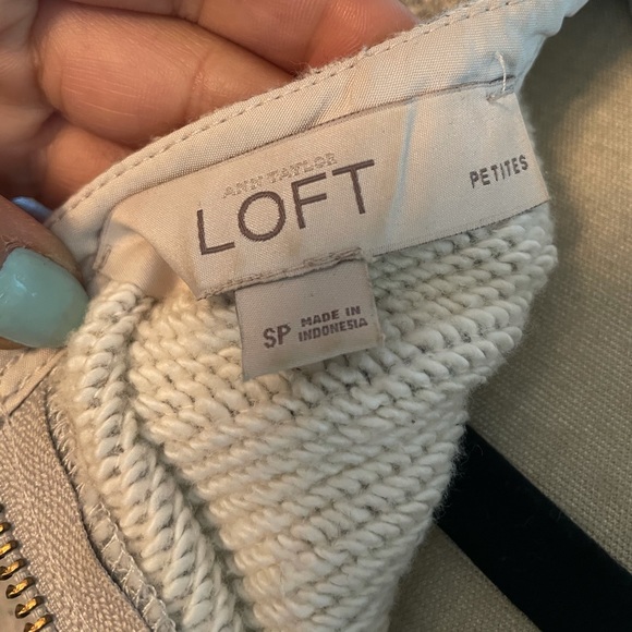 Loft half faux leather/ sweater material crop top - Picture 2 of 4